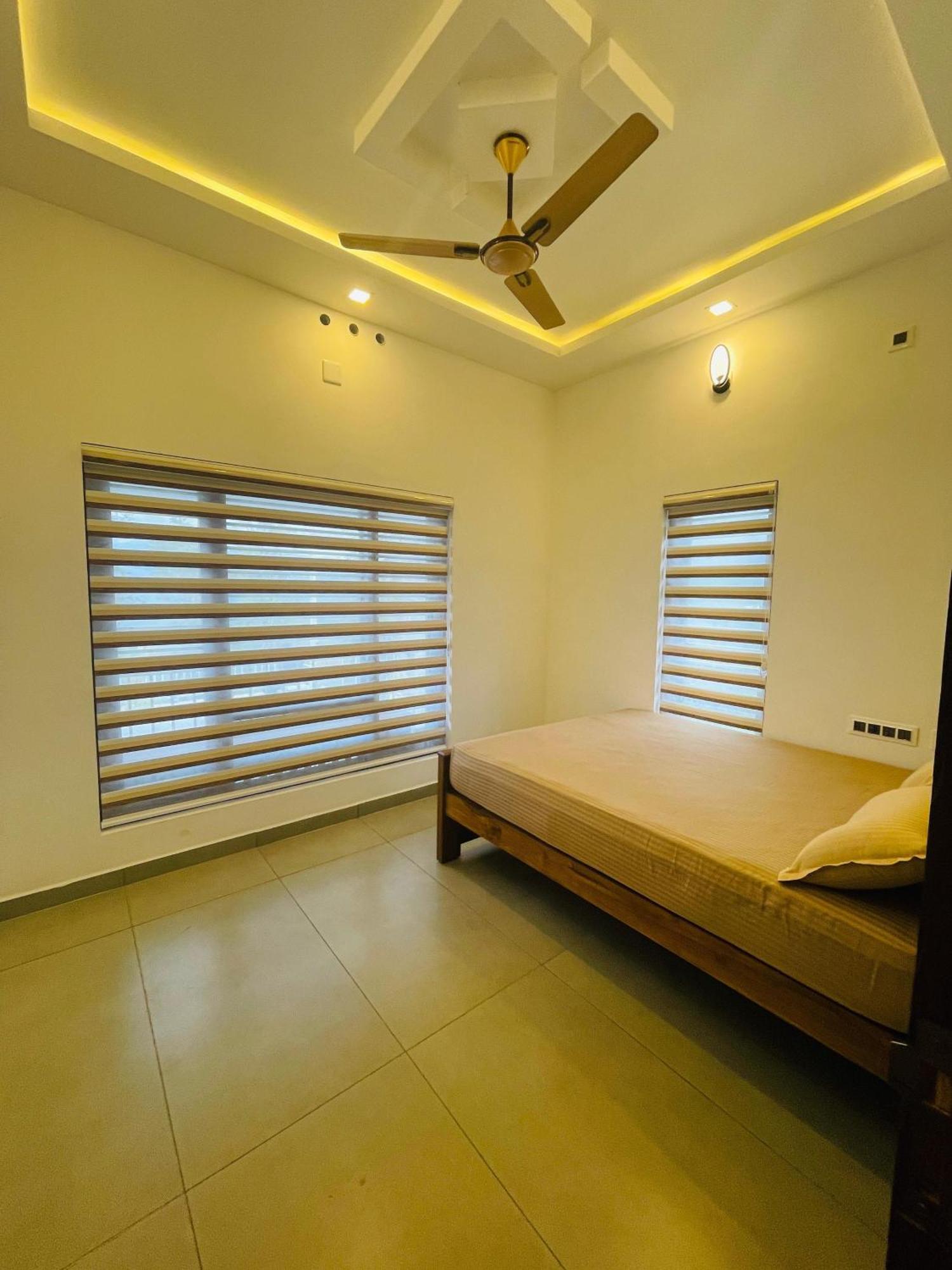 M R Holiday Home Vagamon Exterior photo